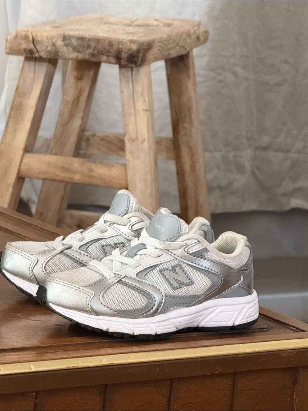 New Balance 408 Kids Silver and White Running Sneakers Size 10.5